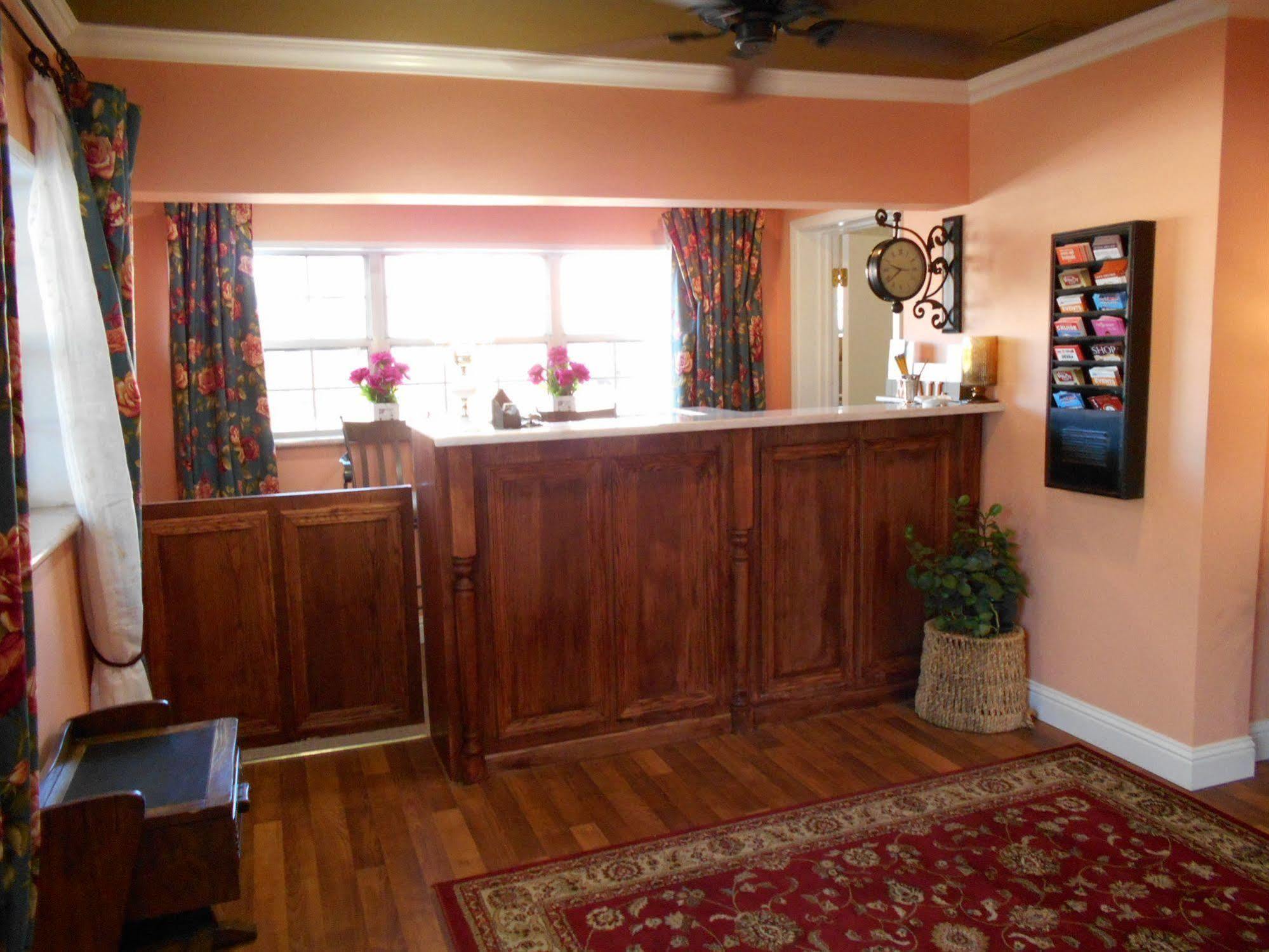 Victorian Inn Sparks